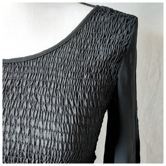 3/$30 Jealous Tomato Gothic Bellsleeve Crop Top - Picture 2 of 5